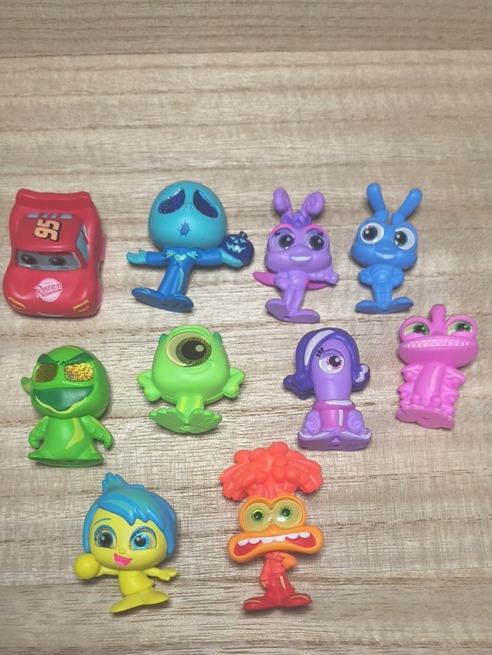 Disney Doorables Neon Pop Bundle